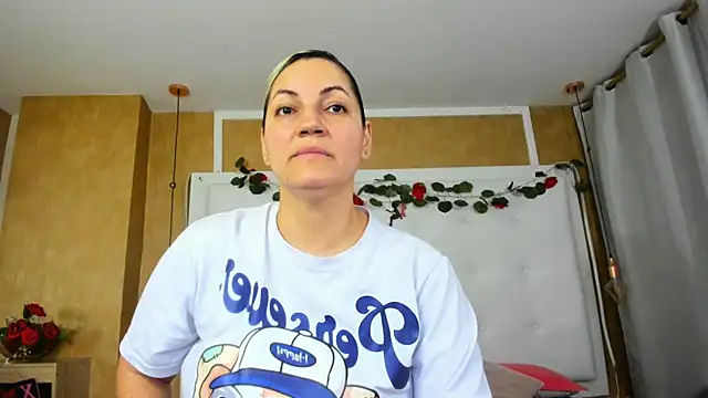 Heidy milf online show from 04-29-26, 08:15