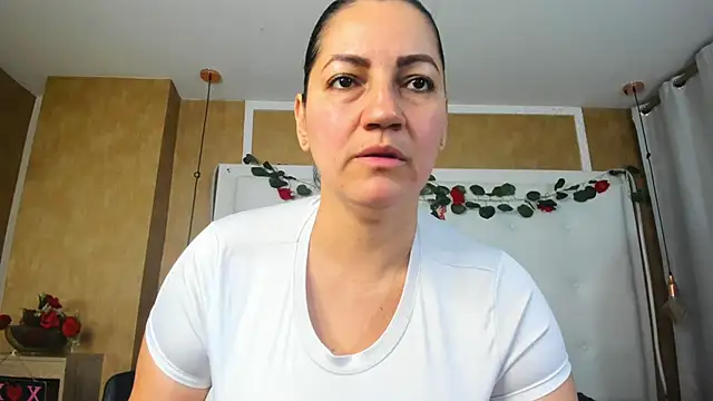 Heidy milf online show from 05-25-26, 08:15