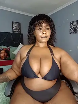 Snapshot of BBW_CUMX chatting on 10-13-25, 04:34 BBW CUMX online show from 10-13-25, 04:34