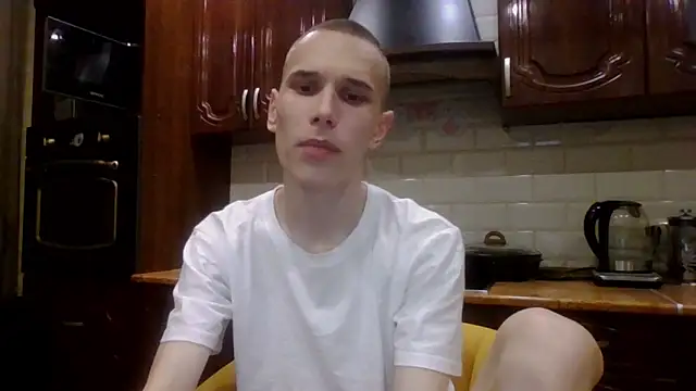 Snapshot of your___honeyy chatting on 02-22-26, 06:17 your honeyy online show from 02-22-26, 06:17