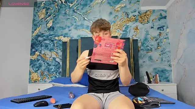 TaylerWhite online show from 12-01-25, 12:10