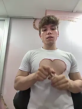 TaylerWhite online show from 05-08-26, 11:48