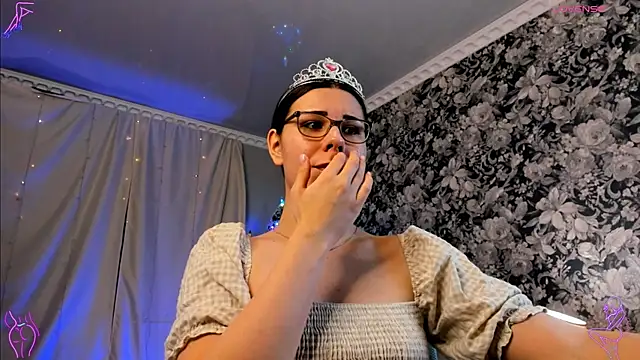 Laila Blarr online show from 02-11-26, 05:01