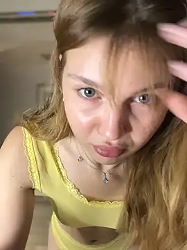 Emaline Fane online show from 06-20-26, 06:54