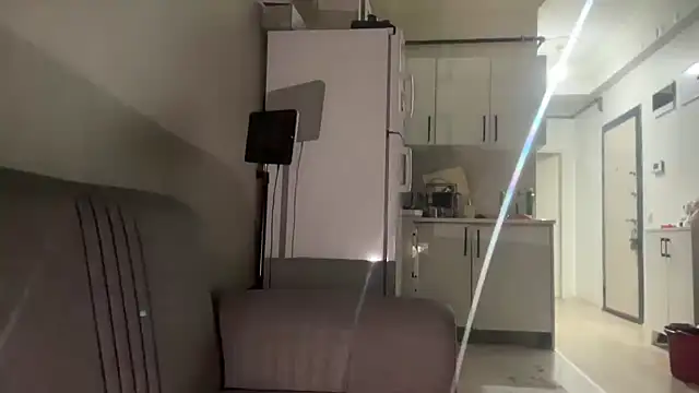 Snapshot of -piece_offire- chatting on 01-18-26, 07:28 -piece offire- online show from 01-18-26, 07:28