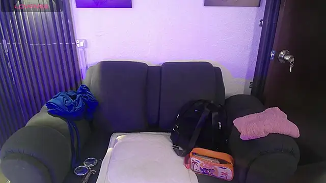 Mia garcia28 online show from 11-04-25, 07:35