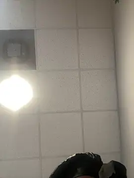 Snapshot of honestlychina chatting on 02-20-26, 07:03 honestlychina online show from 02-20-26, 07:03