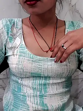 Snapshot of Sona-rani6 chatting on 11-04-25, 04:11 Sona-rani6 online show from 11-04-25, 04:11