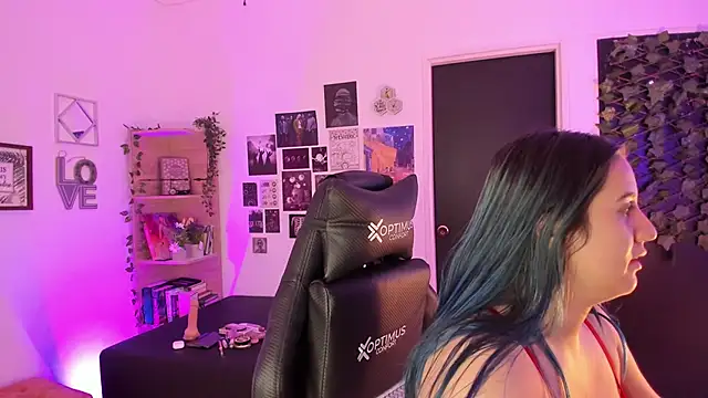 Snapshot of Lana_Herondale chatting on 11-22-25, 09:08 Lana Herondale online show from 11-22-25, 09:08