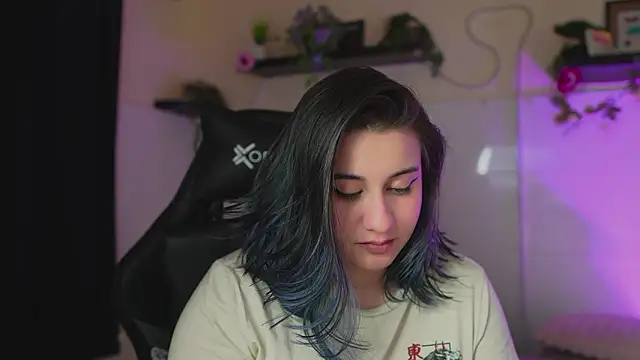 Snapshot of Lana_Herondale chatting on 03-05-26, 03:46 Lana Herondale online show from 03-05-26, 03:46