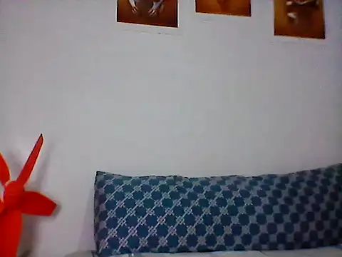 Snapshot of nhayasquirt chatting on 10-14-25, 10:05 nhayasquirt online show from 10-14-25, 10:05