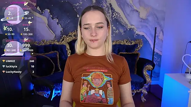 LilElfie online show from 11-23-25, 07:57