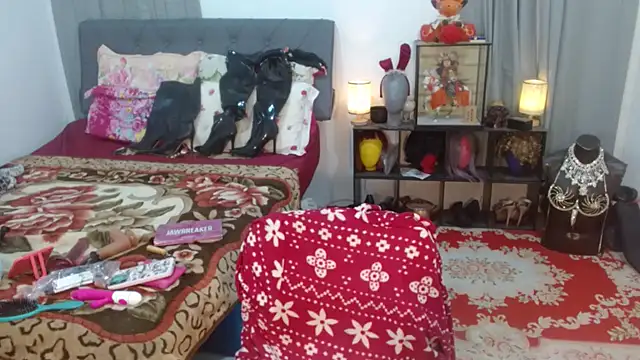 LustfullVelindaks online show from 12-22-25, 09:39