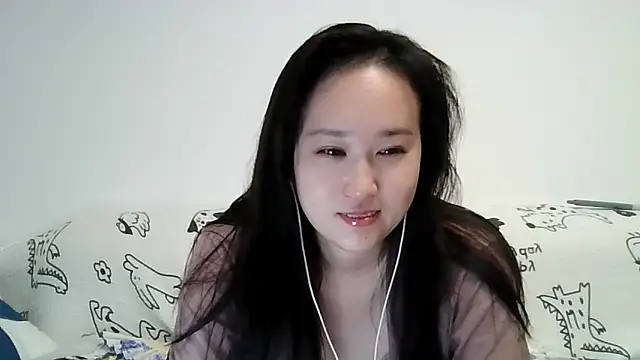 Snapshot of Belinda66 chatting on 10-16-25, 02:51 Belinda66 online show from 10-16-25, 02:51