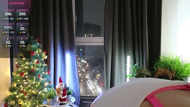 DebiHenks online show from 12-22-25, 05:10