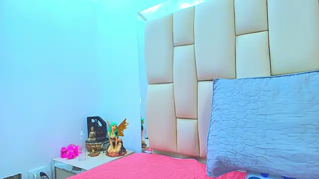 Snapshot of sweet_amye chatting on 10-21-25, 07:03 sweet amye online show from 10-21-25, 07:03