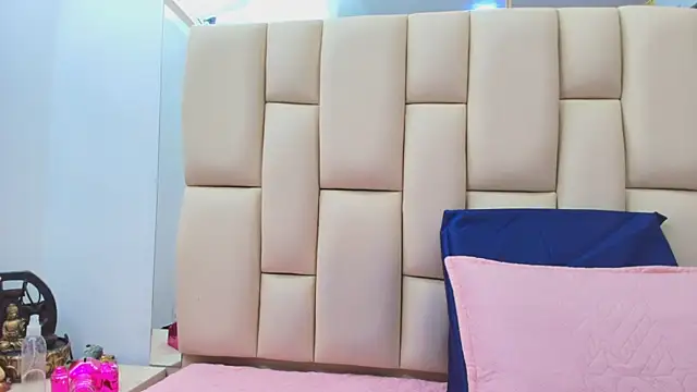 Snapshot of sweet_amye chatting on 12-15-25, 07:07 sweet amye online show from 12-15-25, 07:07