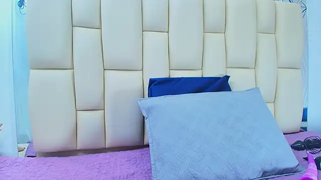 Snapshot of sweet_amye chatting on 01-05-26, 08:23 sweet amye online show from 01-05-26, 08:23