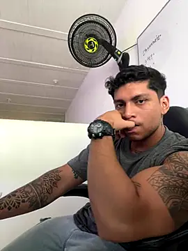 Nicolasmontoya16 online show from 09-13-25, 08:08