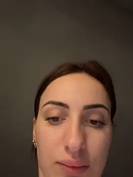 Snapshot of AuraPure chatting on 12-04-25, 05:39 AuraPure online show from 12-04-25, 05:39