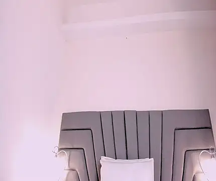 Maia 520 online show from 04-24-26, 06:54