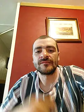 Snapshot of sefu666 chatting on 04-18-26, 05:17 sefu666 online show from 04-18-26, 05:17