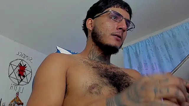 Snapshot of Lord_Luciferhot_Dirty666 chatting on 11-04-25, 01:27 Lord Luciferhot Dirty666 online show from 11-04-25, 01:27