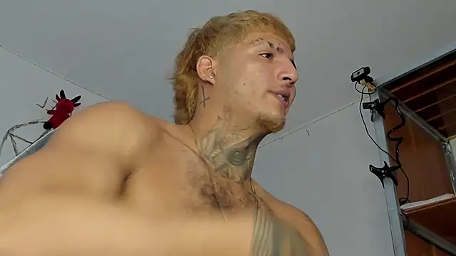 Snapshot of Lord_Luciferhot_Dirty666 chatting on 02-18-26, 05:09 Lord Luciferhot Dirty666 online show from 02-18-26, 05:09