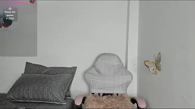 Snapshot of mari-ross chatting on 07-12-26, 02:13 mari-ross online show from 07-12-26, 02:13