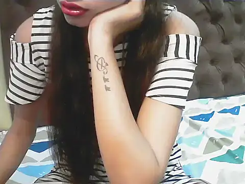 Snapshot of elize__ chatting on 09-09-25, 02:55 elize   online show from 09-09-25, 02:55