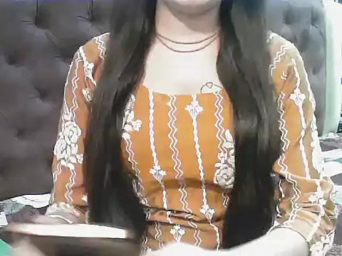 elize   online show from 01-18-26, 02:48