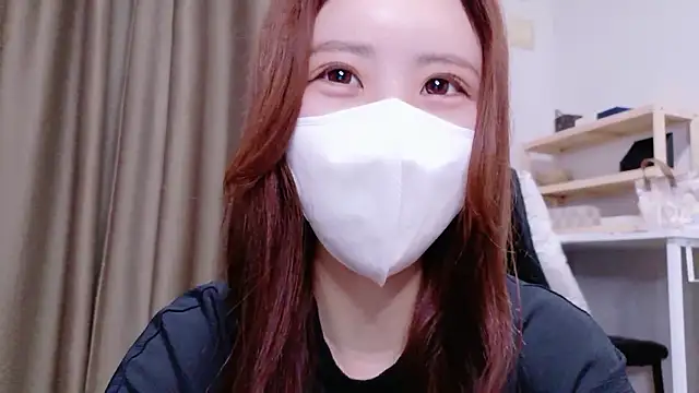 Snapshot of Ema_o0_chan chatting on 02-18-26, 10:00 Ema o0 chan online show from 02-18-26, 10:00