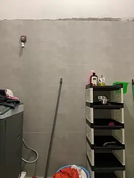 Handydila online show from 10-25-25, 02:30