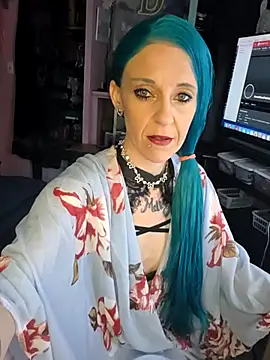 Purple2StayThnxx online show from 04-30-26, 01:01