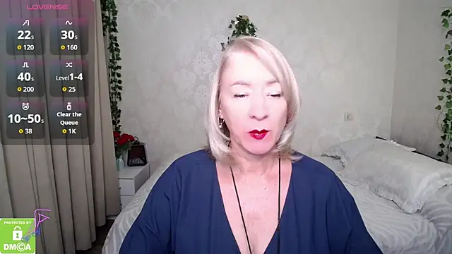 hunters woman online show from 09-10-25, 03:34