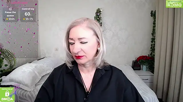 hunters woman online show from 04-29-26, 07:09