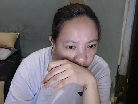 Rose slut squirt online show from 02-17-26, 11:11