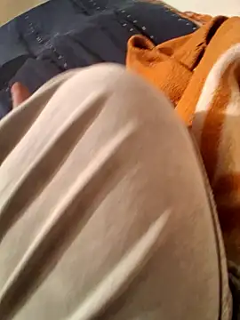 Snapshot of RAYI_Queen_3 chatting on 02-10-26, 09:41 RAYI Queen 3 online show from 02-10-26, 09:41