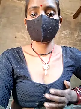 Snapshot of RAYI_Queen_3 chatting on 03-24-26, 07:57 RAYI Queen 3 online show from 03-24-26, 07:57