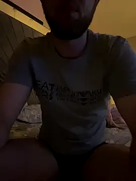 Snapshot of naughtycoupl98 chatting on 09-18-25, 12:01 naughtycoupl98 online show from 09-18-25, 12:01