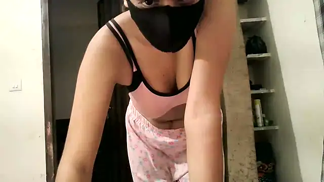 Snapshot of Aarohi_An chatting on 06-15-26, 03:14 Aarohi An online show from 06-15-26, 03:14