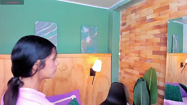 milavega  online show from 01-12-26, 12:10