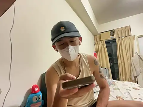 Snapshot of boyjoe10 chatting on 04-07-26, 04:18 boyjoe10 online show from 04-07-26, 04:18
