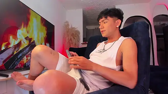 Snapshot of Steven_baby69 chatting on 12-14-25, 03:23 Steven baby69 online show from 12-14-25, 03:23