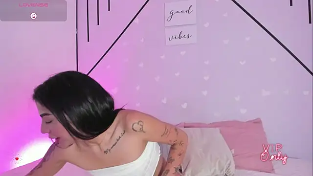 MiahCornell  online show from 02-12-26, 07:31