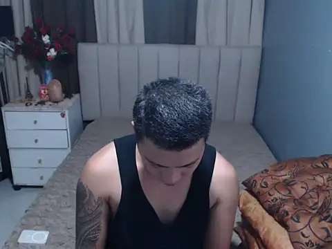 Snapshot of MartinSonCum chatting on 09-09-25, 01:21 MartinSonCum online show from 09-09-25, 01:21