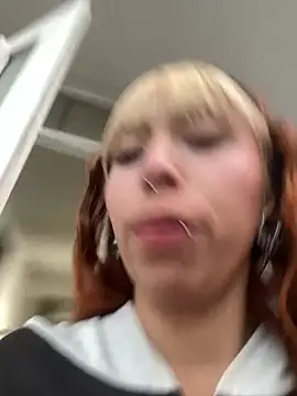 Sallem Pink online show from 01-18-26, 11:14