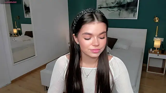 HollisHearl online show from 09-17-25, 07:10