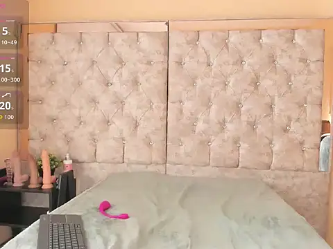 anita toro  online show from 12-23-25, 10:24