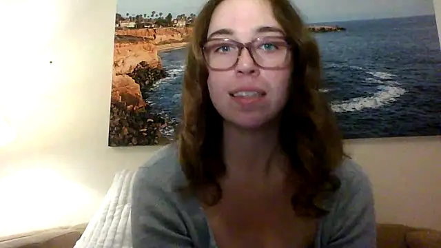 Snapshot of sweetsocalgirl chatting on 02-03-26, 03:04 sweetsocalgirl online show from 02-03-26, 03:04